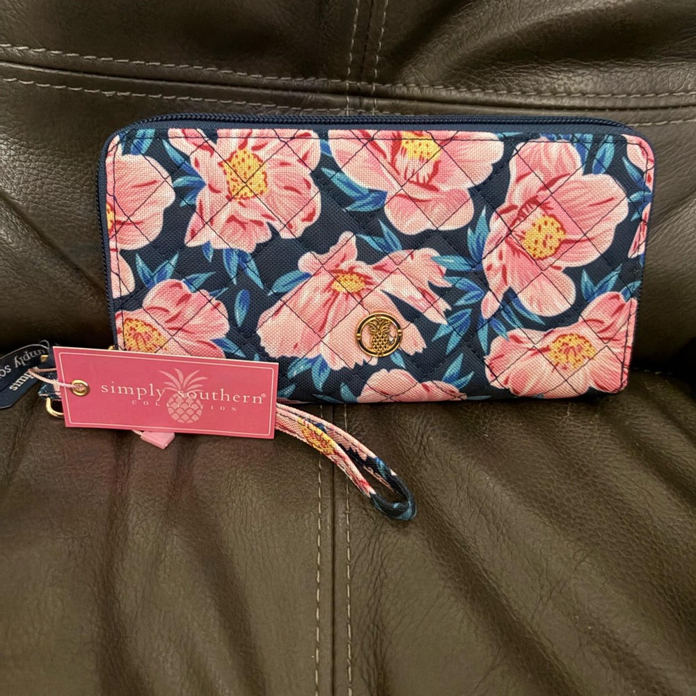 Simply Southern Pink and Blue Floral Wallet - Picture 2 of 3